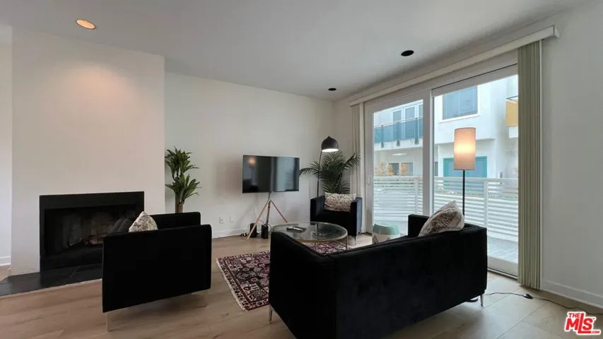 807 21st Street 3, Santa Monica, California 90403