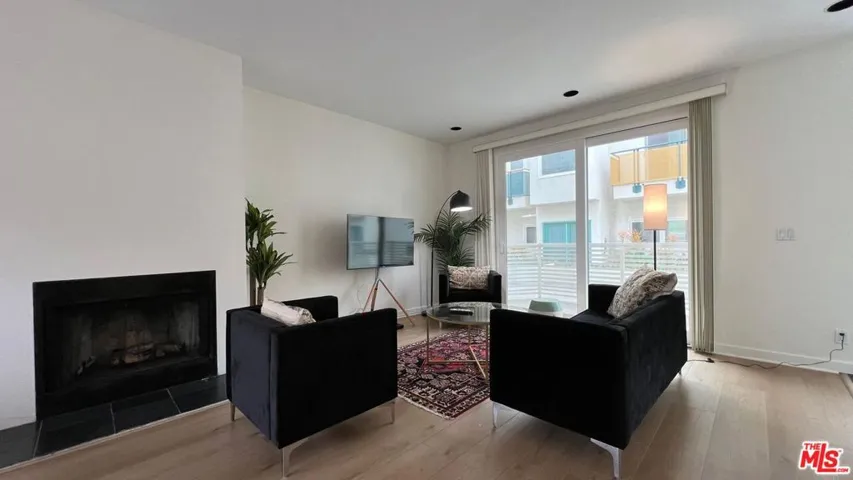 807 21st Street 3, Santa Monica, California 90403
