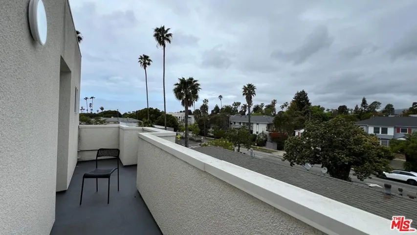 807 21st Street 3, Santa Monica, California 90403