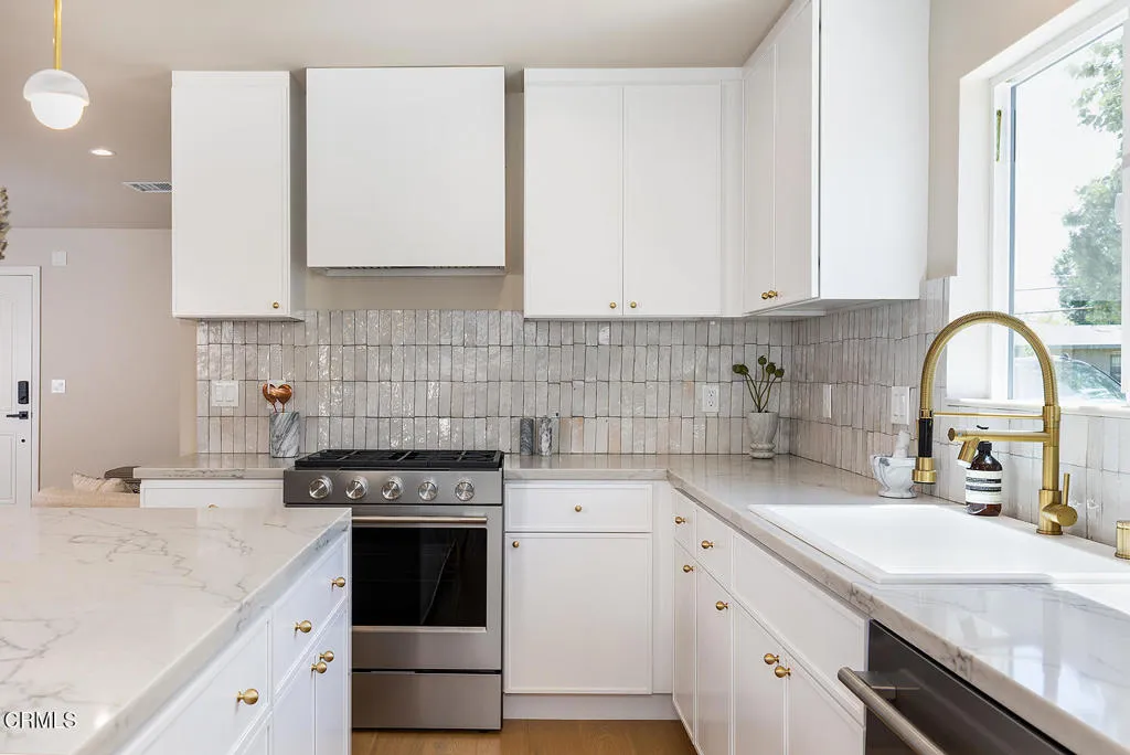 2187 Garfias Dr 014-mls