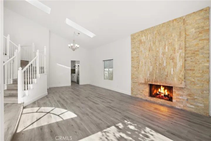 Formal living & dining room