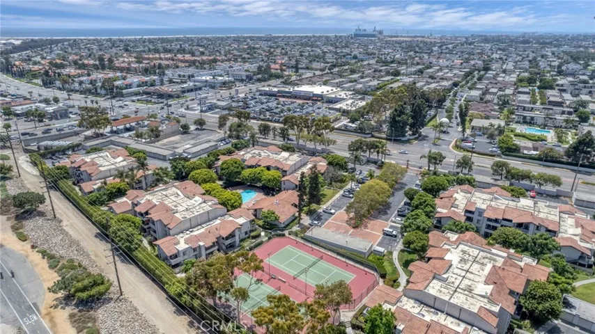 21372 Brookhurst Street 322, Huntington Beach, California 92646