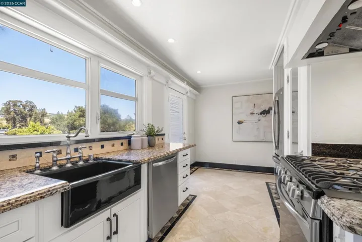 4486 Lawrence Dr, Castro Valley, California 94546