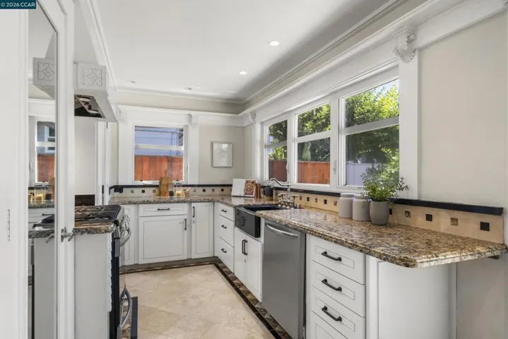 4486 Lawrence Dr, Castro Valley, California 94546