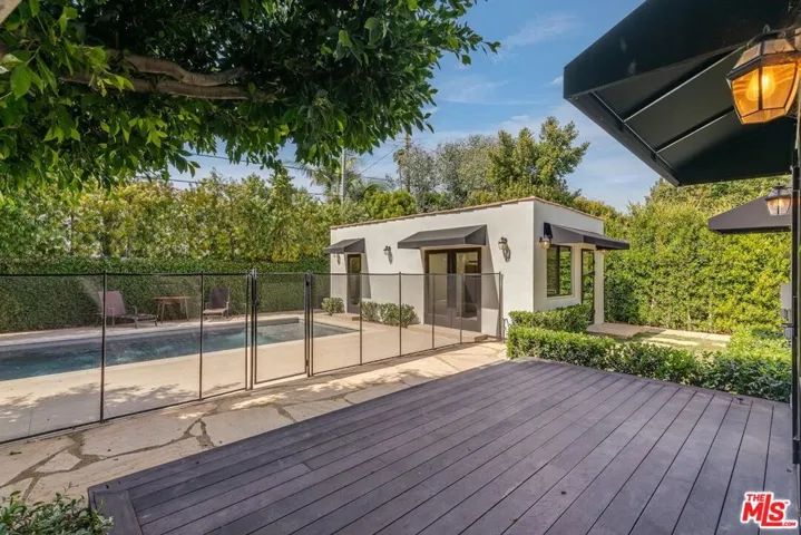 Patio/Pool/Guesthouse