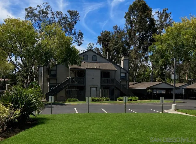 1953 Wellington Ln 4, Vista, California 92081