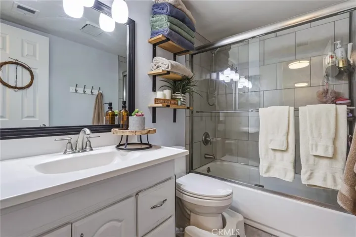 8927 Cedros 14, Panorama City, California 91402