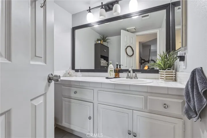 8927 Cedros 14, Panorama City, California 91402