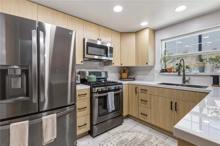 8927 Cedros 14, Panorama City, California 91402