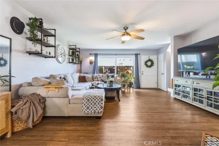 8927 Cedros 14, Panorama City, California 91402