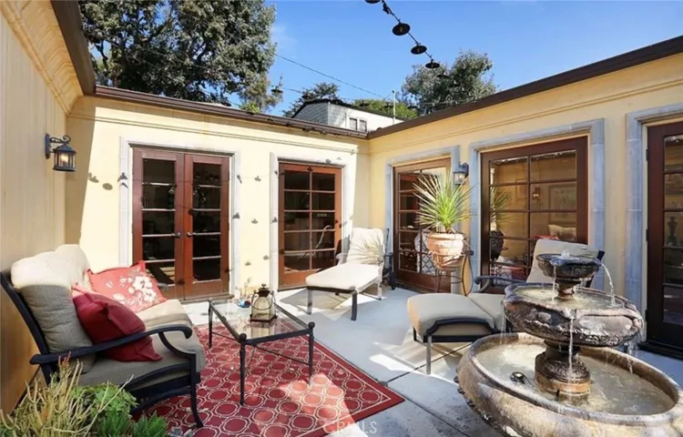 center courtyard with different furniture.