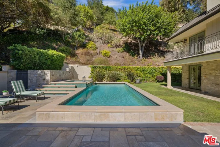 850 Stone Canyon Road, Los Angeles, California 90077