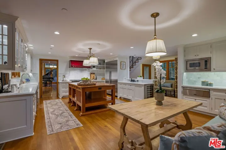 850 Stone Canyon Road, Los Angeles, California 90077