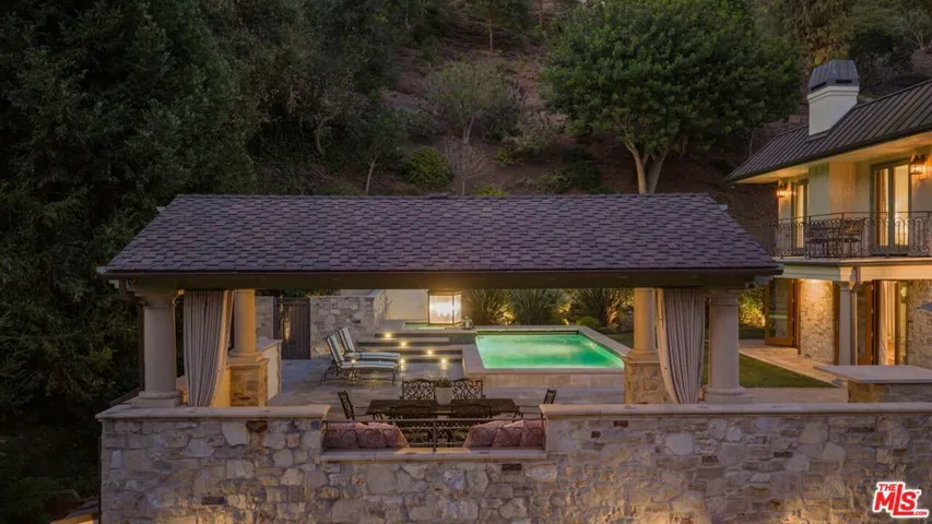 850 Stone Canyon Road, Los Angeles, California 90077