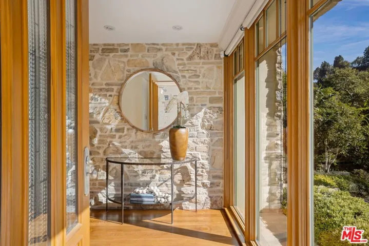 850 Stone Canyon Road, Los Angeles, California 90077