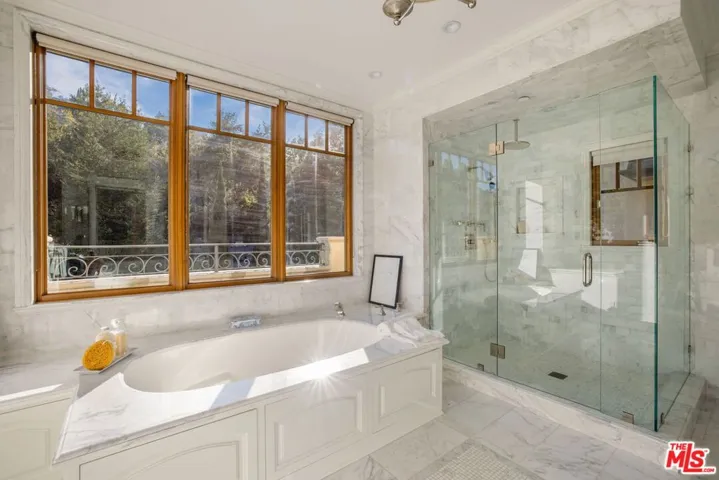 850 Stone Canyon Road, Los Angeles, California 90077