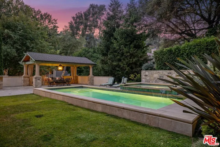 850 Stone Canyon Road, Los Angeles, California 90077