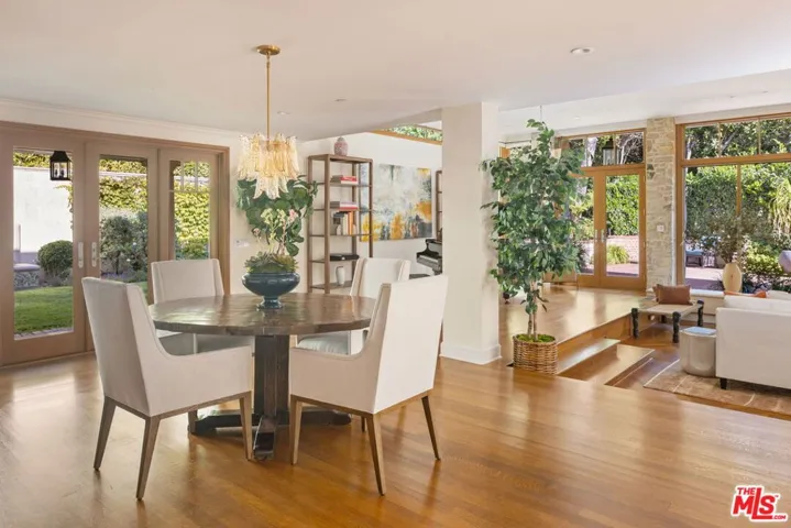 850 Stone Canyon Road, Los Angeles, California 90077