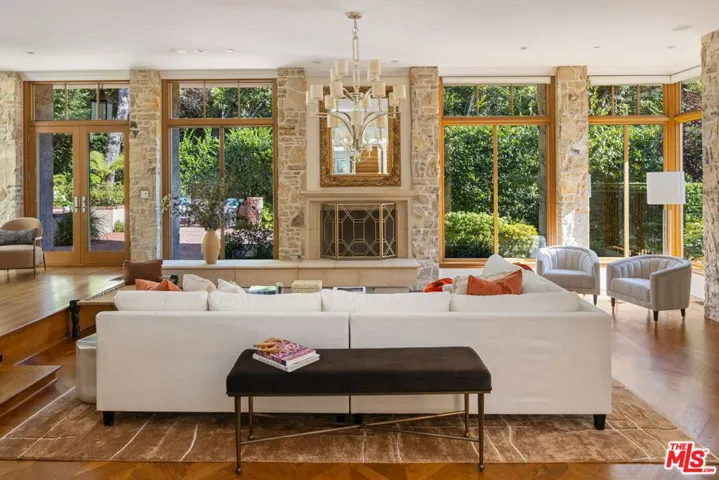 850 Stone Canyon Road, Los Angeles, California 90077
