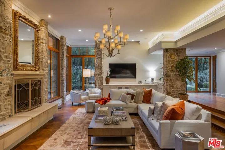 850 Stone Canyon Road, Los Angeles, California 90077
