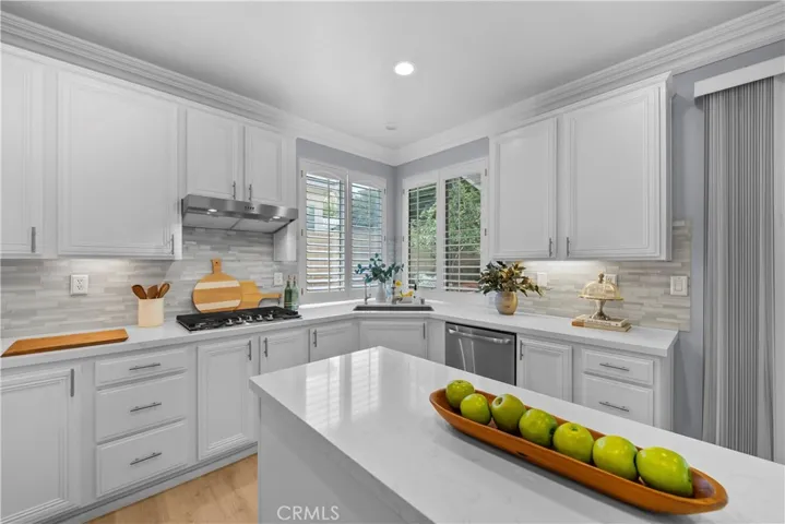 25415 Thoreau Way, Stevenson Ranch, California 91381