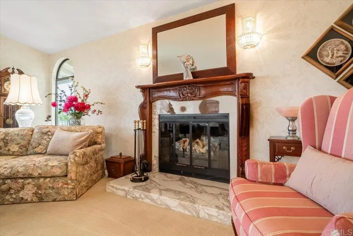 2275 Via Cascabel, Escondido, California 92027