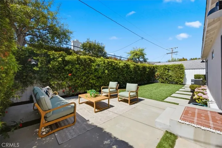 2420 Robinson Street, Redondo Beach, California 90278