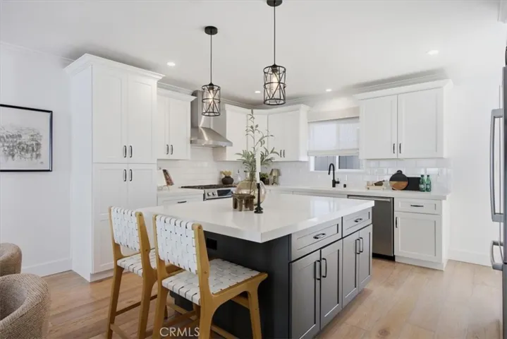2420 Robinson Street, Redondo Beach, California 90278
