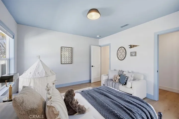 2420 Robinson Street, Redondo Beach, California 90278