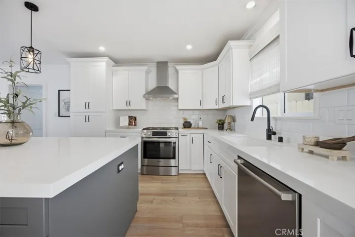 2420 Robinson Street, Redondo Beach, California 90278