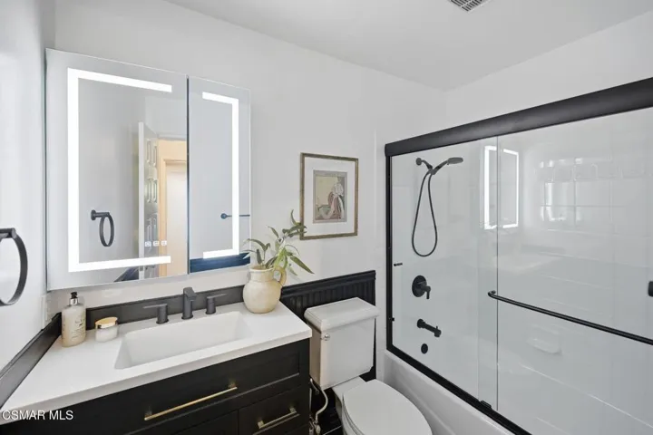 3-web-or-mls-4900_Overland_Ave-3