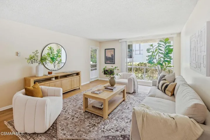 8-web-or-mls-4900_Overland_Ave-8