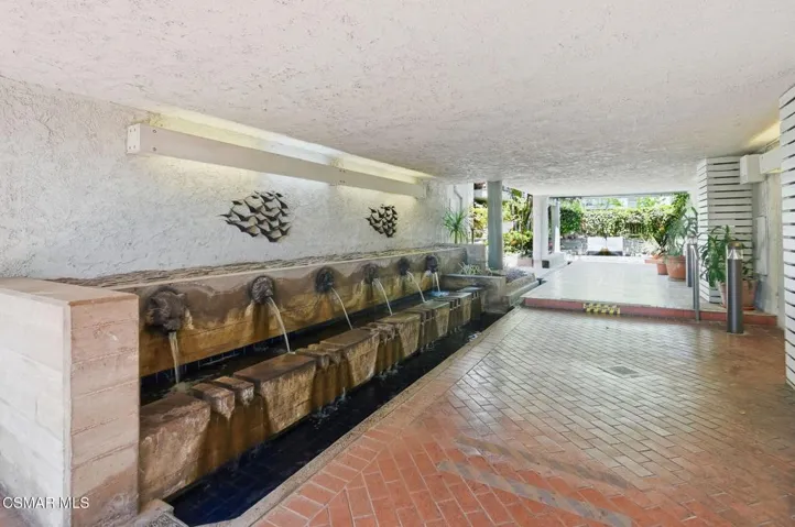 23-web-or-mls-4900_Overland_Ave-23