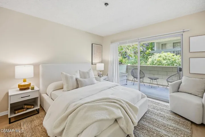 17-web-or-mls-4900_Overland_Ave-17