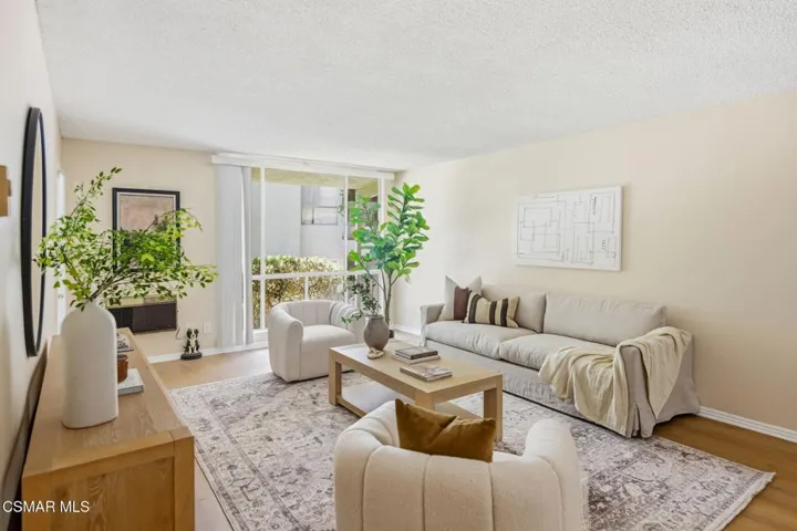 15-web-or-mls-4900_Overland_Ave-15