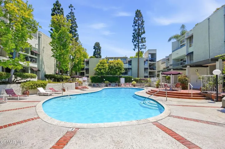 5-web-or-mls-4900_Overland_Ave-5