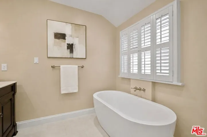 1627 Arbor Drive, Glendale, California 91202