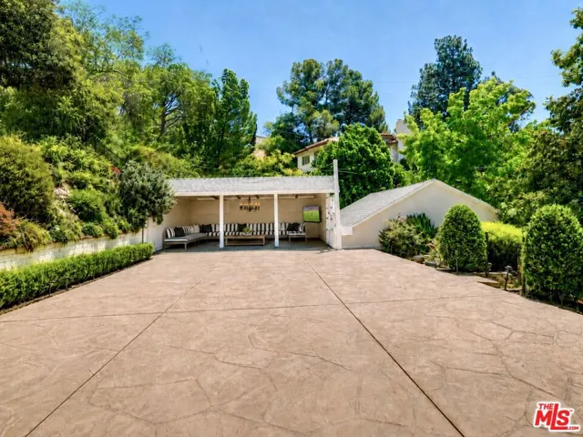 1627 Arbor Drive, Glendale, California 91202