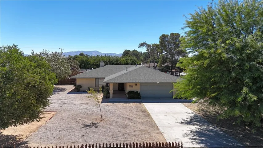 13253 Pocono, Apple Valley, California 92308