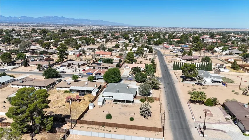 13253 Pocono, Apple Valley, California 92308