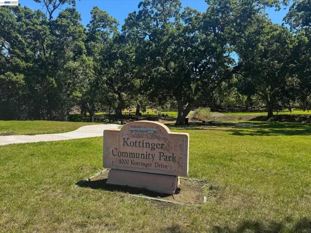 1137 Kottinger Dr Ca3, Pleasanton, California 94566