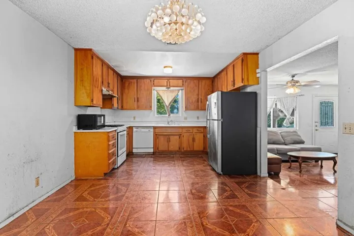 3024 W Wilson Street, Banning, California 92220