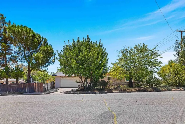 3024 W Wilson Street, Banning, California 92220