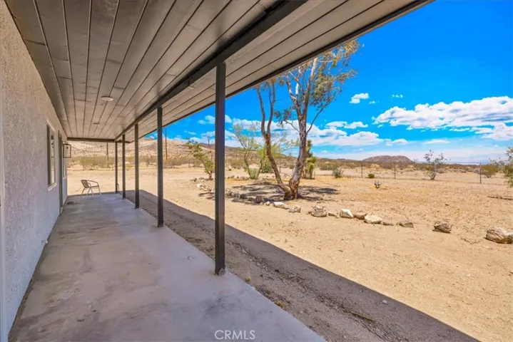 2670 N Sage Avenue, Landers, California 92285