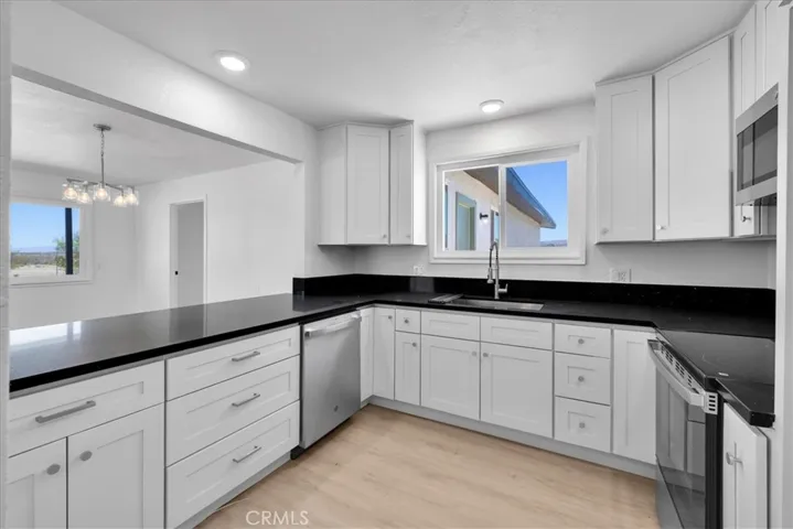 2670 N Sage Avenue, Landers, California 92285