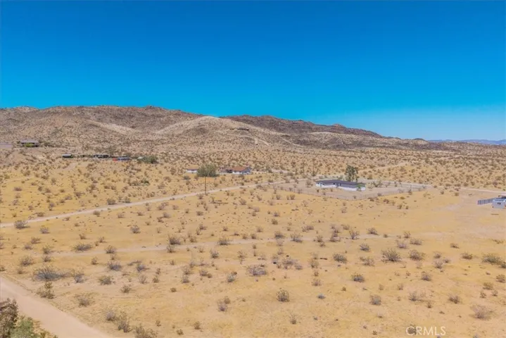 2670 N Sage Avenue, Landers, California 92285