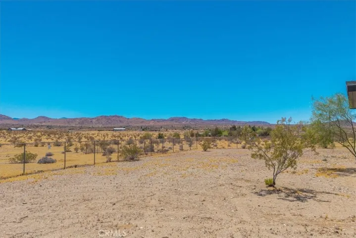 2670 N Sage Avenue, Landers, California 92285