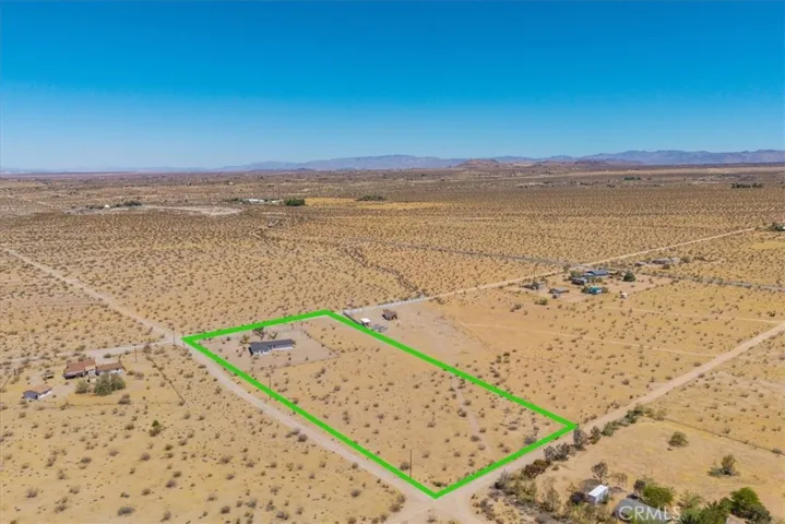 2670 N Sage Avenue, Landers, California 92285