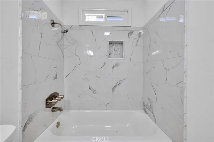 2670 N Sage Avenue, Landers, California 92285