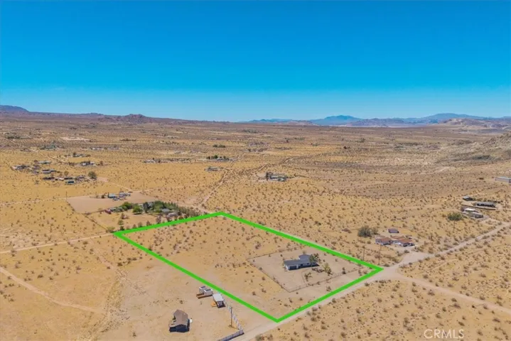 2670 N Sage Avenue, Landers, California 92285